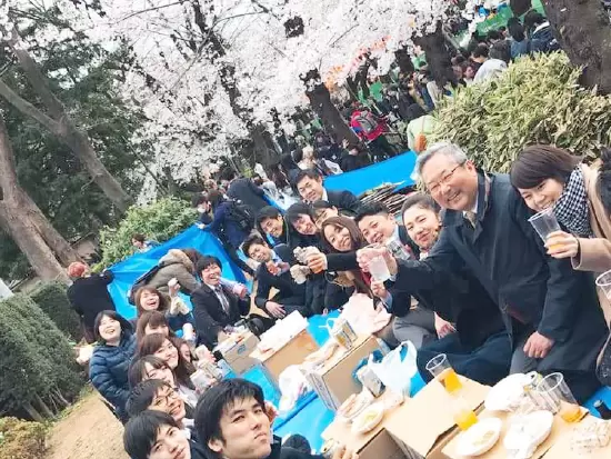 （※コロナウイルスが流行る前の写真です※）社内でのイベントも多数！交流の場が多い職場です！