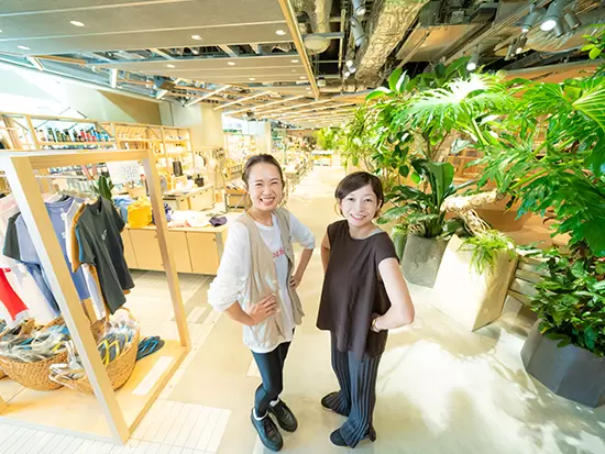 NEWoMan横浜の 「800°DEGREES」と「2416MARKET」はオープンしたばかり！イチから店舗づくりに関われます。