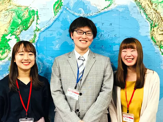 10代～40代まで幅広い年齢層のスタッフが活躍中！明るく和気あいあいとした職場です。