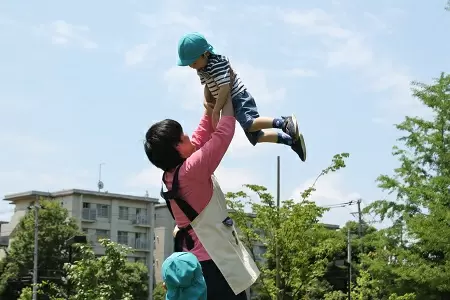 日々の遊びや学びの中で心と身体の成長を促していきます。