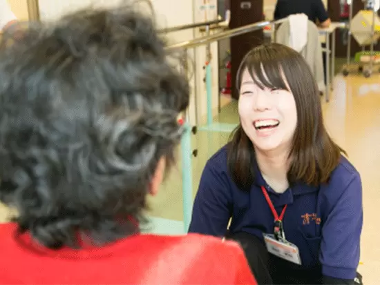 残業月10時間、年休110日など働きやすい環境が整っています。