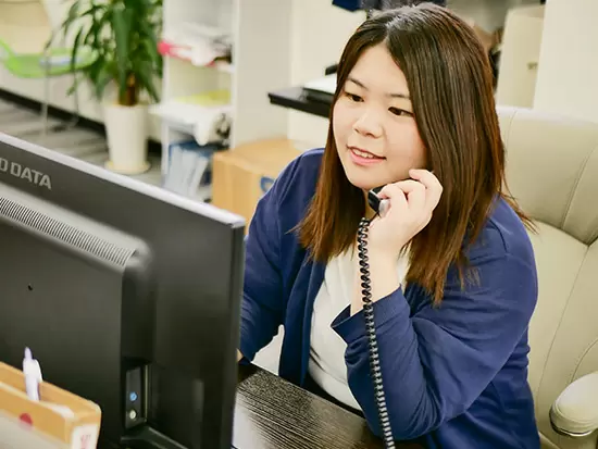 『誰かの役に立つ』が実感できる！少人数でアットホームな当社だからこそ、やりがいも充分に感じられます。