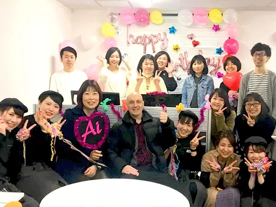 シェフがフランス人ということもあり、社内はとてもフランクな雰囲気。和気あいあいとしています！