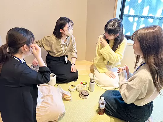 残業が少ないため、仕事だけでなく、プライベートも充実できる環境です。
