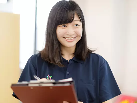 仕事も他の職員と分担したり、事務作業も交代で行ったりと負担が少なくなるよう工夫しています。