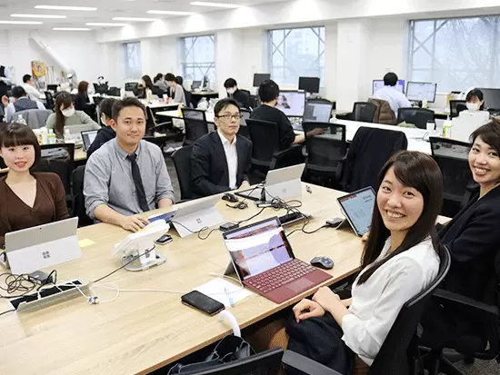 「自費研online」をはじめ、美容・医療業界に特化したサービスを提供しています。