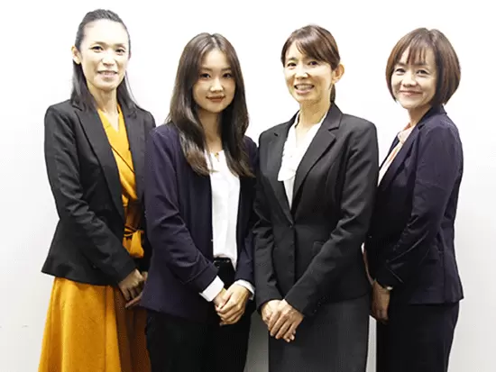 今でこそ所長として働いていますが、入社時は全員営業未経験でした！
