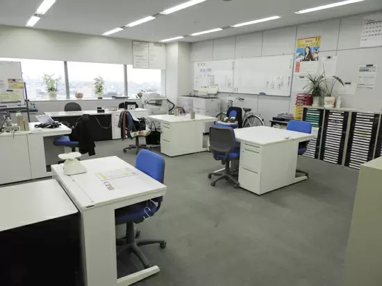 駅から徒歩すぐの場所にあるオフィスで、通勤しやすいです！