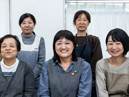女性スタッフが大勢活躍中！しっかりサポートしますので未経験の方でもご安心ください。