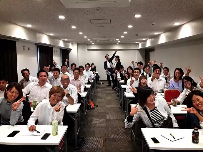 合同会社ドアーズ 福岡本社