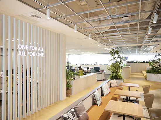 株式会社LUXURY【スタンダード市場上場グループ企業】