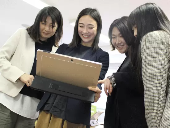 携帯端末「SumiseiLief（スミセイリーフ）」があるので、経験浅めの方や口下手な方も安心です！