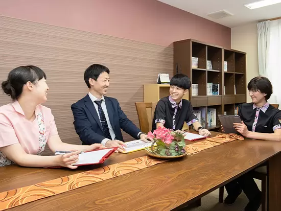 未経験スタートの先輩多数！充実の研修フローでじっくりと育てます！