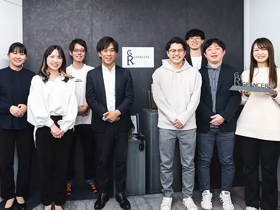 20～30代の若手が中心に活躍中！私服OK＆髪型自由なので、自分らしく働けます！