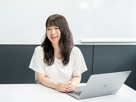 PCのOSはWindowsとMacから好きなものを選択できます