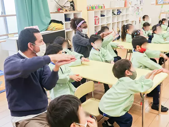 たくさんのネイティブスタッフが在籍しているので、サポート業務を通じて英語スキルを磨くことができます！