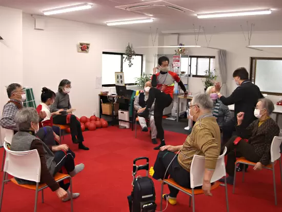 介護やリハビリ、トレーニングに関する経験がなくても大丈夫！専門的な知識は入社後に学べます！