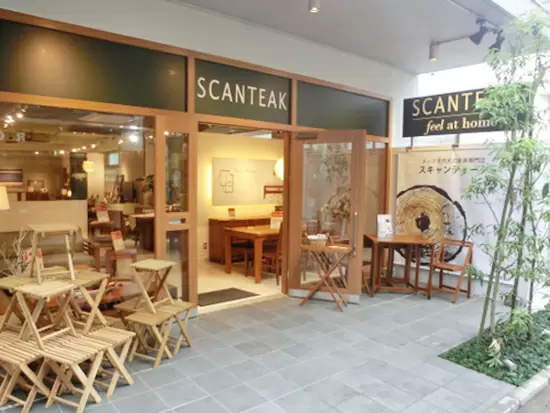 路面店も構えるなど、スキャンティークの知名度は右肩上がり。新規出店のお声がけも多数いただいています。