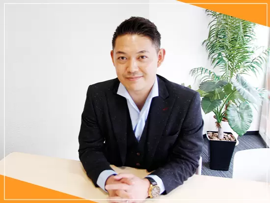 「家族やパートナーも安心できる会社」にするため、残業削減などに努めています。／代表 山田