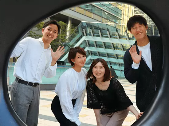 年齢や経験年数、役職などに関係なく意見を言い合える環境！意思決定も早く、風通しの良い職場です！