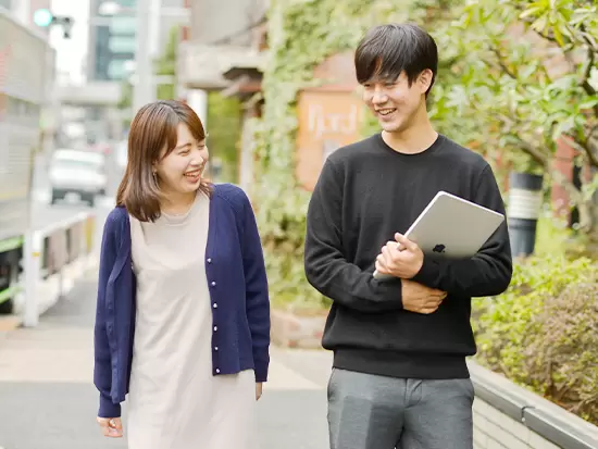 若手社員が多いため、気兼ねなく話せる仲間ができます。