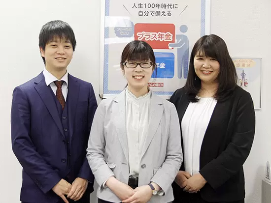 お客さまとのふれあいを大切に。お一人おひとりの人生に寄り添い、心を通わせる接客を。