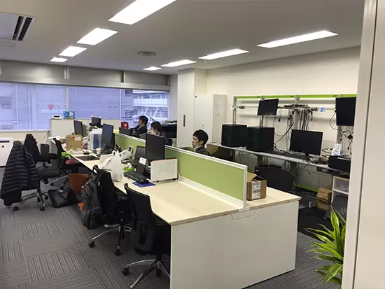 新しいオフィスに移転しました。