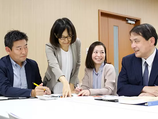 社員同士のコミュニケーションが活発です。フラットな雰囲気があります。