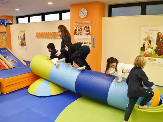 子どもたちの日々の成長を実感できる、やりがいの大きなお仕事です。
