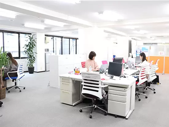 女性エンジニア活躍中！大手企業並みの環境・制度が整っています♪
