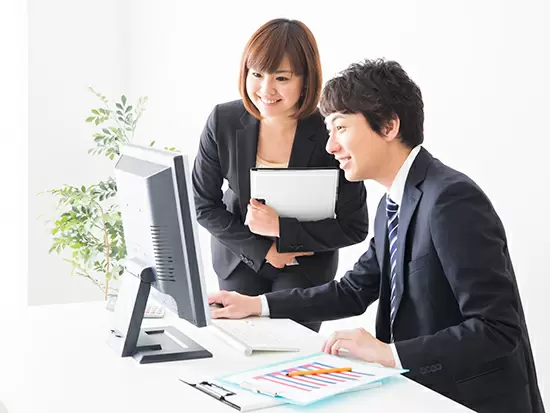 配属部署には2名の先輩社員がおりますので安心♪