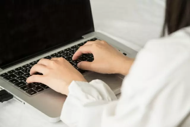 ワードやエクセルでの資料作成や簡単な関数が使える方であれば事務などの経験は不問です！