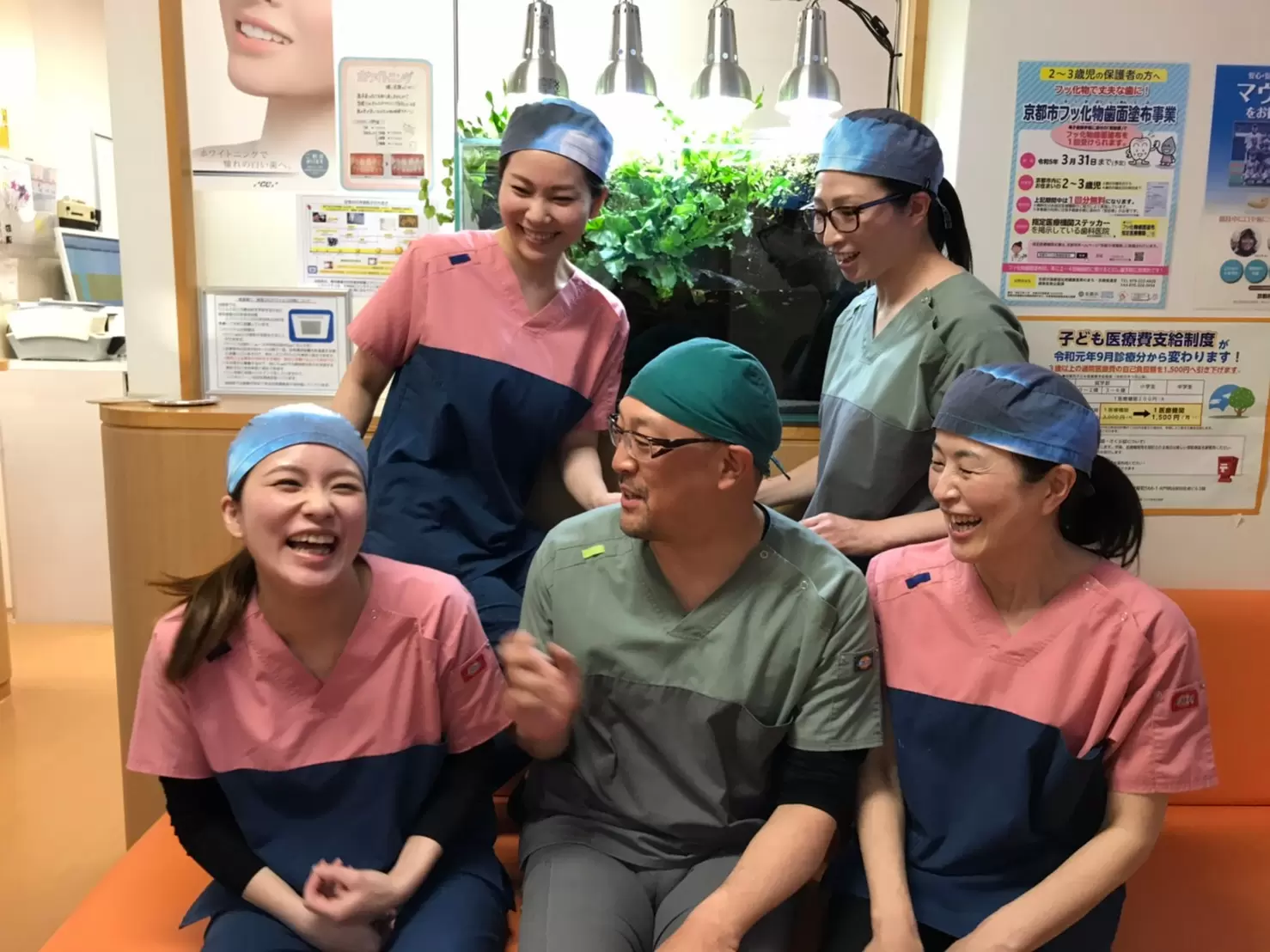 患者様から「ほんまに仲いいね～」と言われるほどスタッフ同士の仲も良好◎和気あいあいとした雰囲気です。