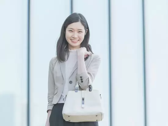 子育て中の人や、ブランクから復帰したい人も、 家庭の諸事情と相談しながらムリなく働ける環境ですよ♪