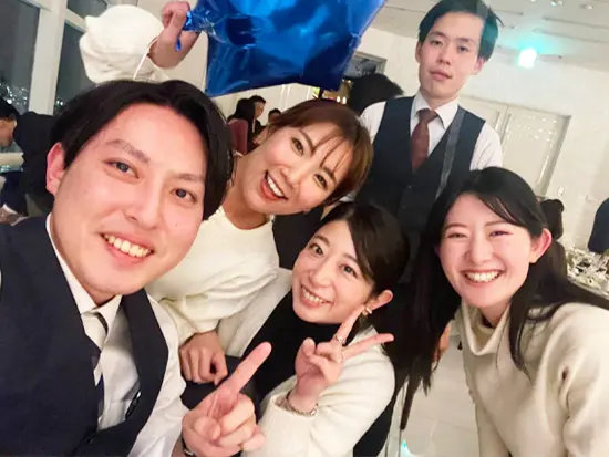 服装・ネイル自由！プライベートの時間も大切にしながら働ける環境です。