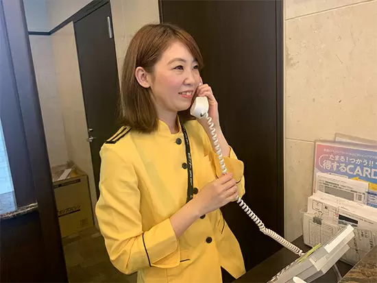 ”笑顔の応対”は、声だけでも受話器の向こうのお客様に伝わります！
