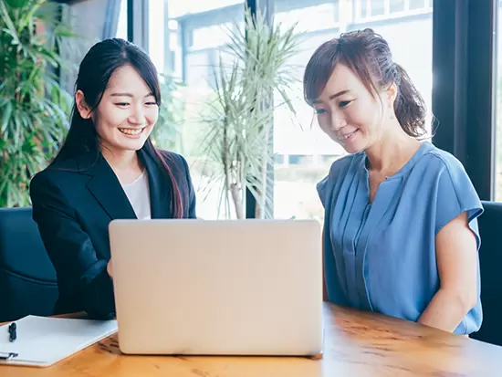 フランクな社風で働きやすい♪わからないことがあれば、何でも気軽に聞いてくださいね。