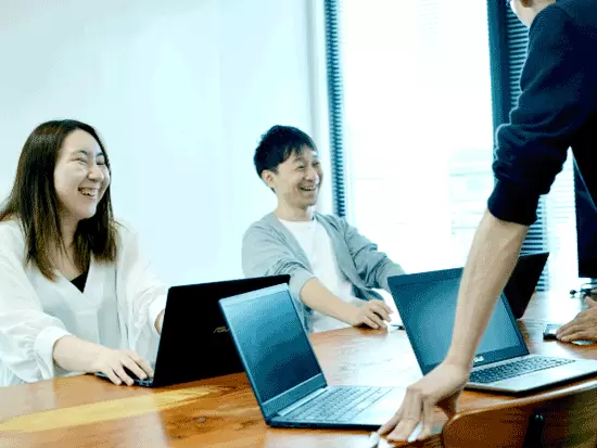 社内でのコミュニケーションは活発！意見が言いやすい環境です◎