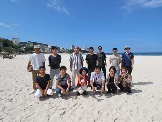 社員旅行の際の一枚。お互いの仲を深められる機会もあります。