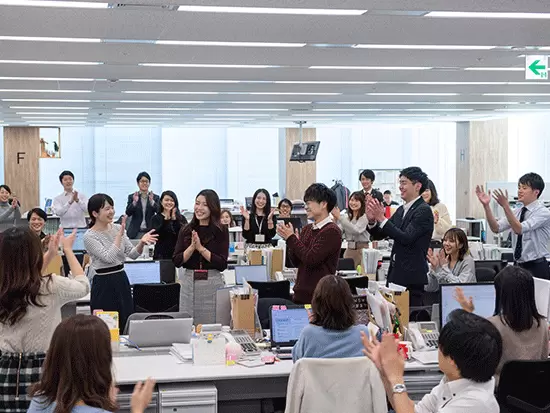 20～30代の若手が活躍中！年間休日130日＆最大8連休で、プライベートも充実できます！