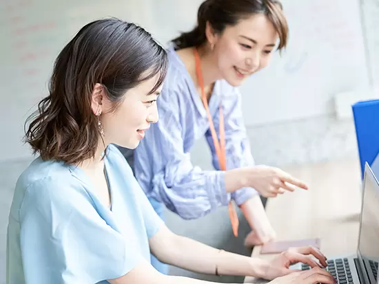 お仕事の進め方や、業界知識などは入社後にしっかりお教えしますので、ご安心ください。