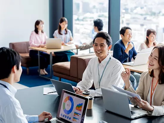 全国の物件を扱う安定した事業基盤のもと、急成長を続けています。