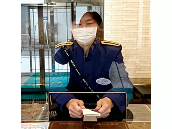 お客様一人ひとりに合った丁寧な接客を明るい笑顔でお願いします。