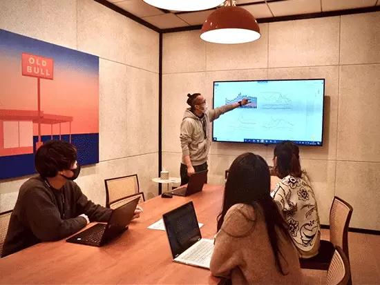 分からないことがあれば先輩社員がサポートいたします。