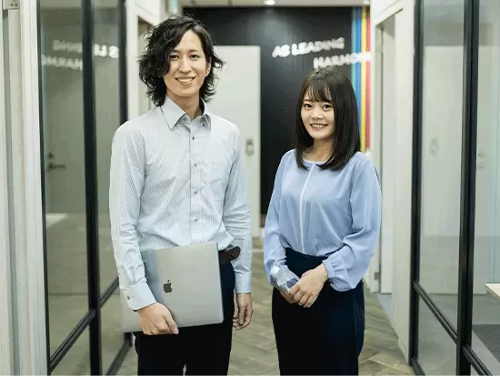 平均年齢は28.5歳！年齢に関係なく活躍できる環境で、20代からマネージャー職に抜擢されることもあります！