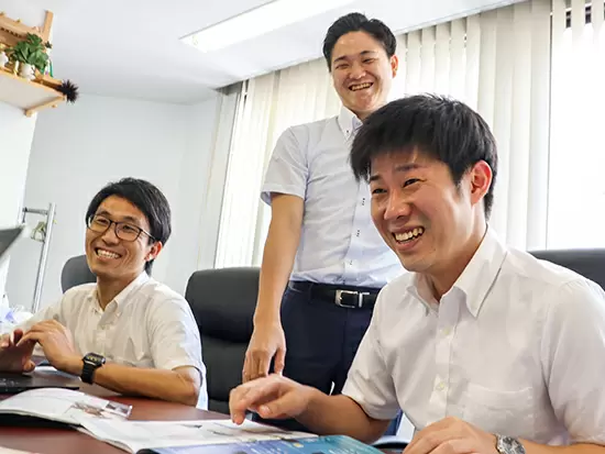 社内は和気あいあいとしており、いつも笑顔がたくさんある環境です★