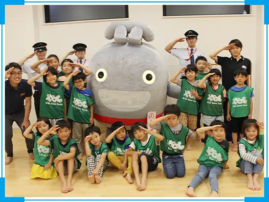 子どもたちの可能性を拡げるお仕事です。キッズコーチとして、自分自身も成長できる環境が整っています。
