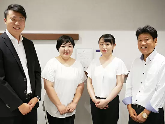 IT技術の提供を通して、日本と海外との架け橋を目指しています。