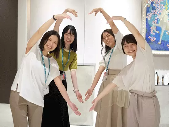 オフィスカジュアルも楽しめます！