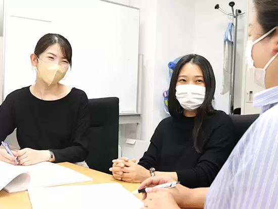 リモートワークと出社を組み合わせながら働けます♪